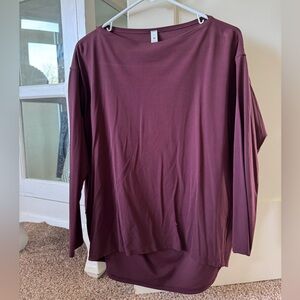 Lululemon Back in Action top, size 8.